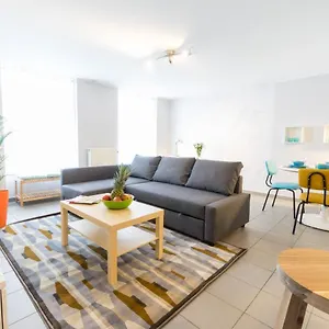  Apartment Downtown