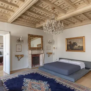 iflat-amazing-apartment-with-terrace-in-monti.it-romehotels.com/