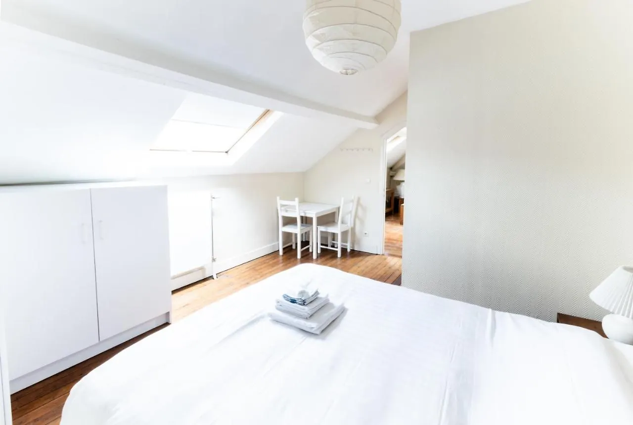 Apartment Residence D'Ici D'Ailleurs Brussels